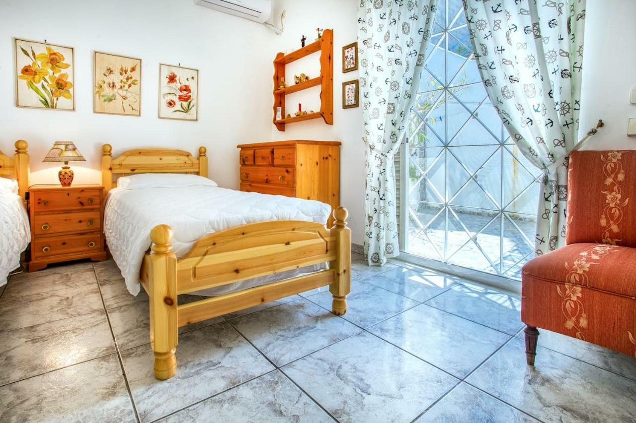 A Gem Next To The Sea And Close To The Airport Dhaskalion 외부 사진